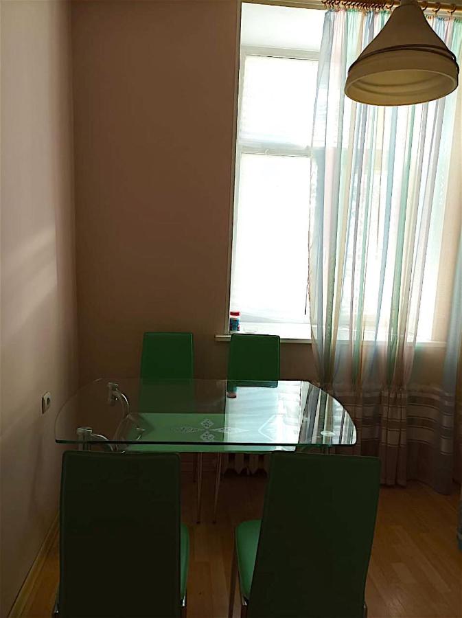 Санкт-Петербург: Real Apartment on Ligovsky 5