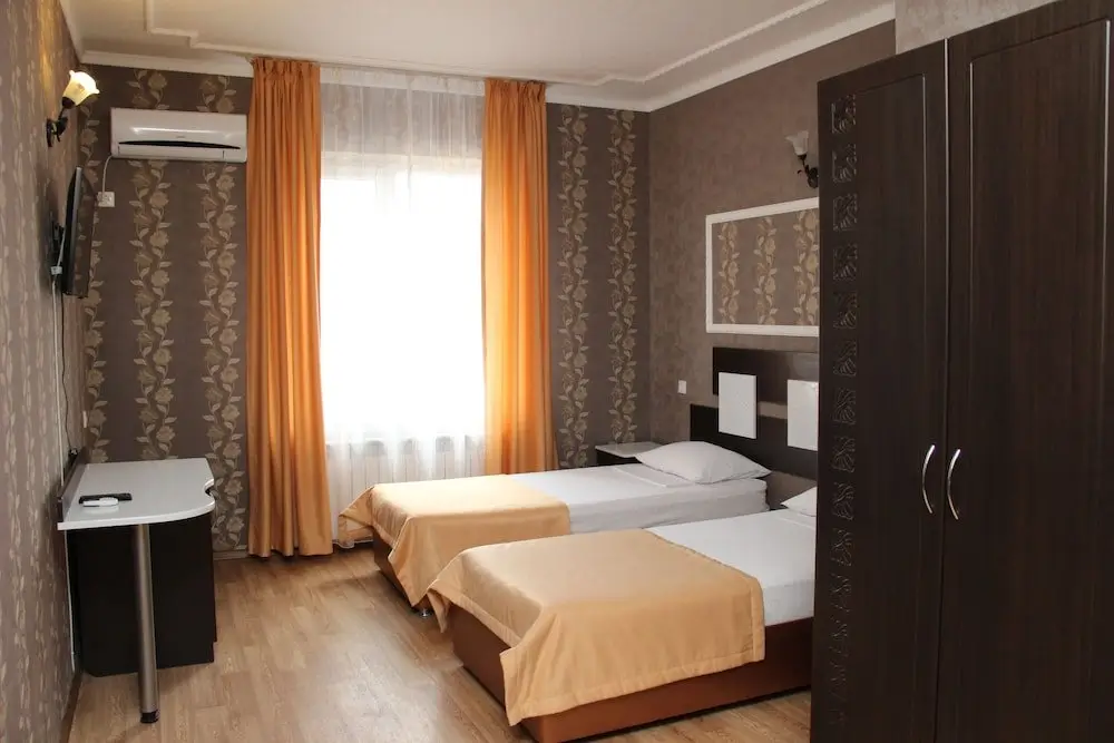 Голубицкая: Hotel Premier