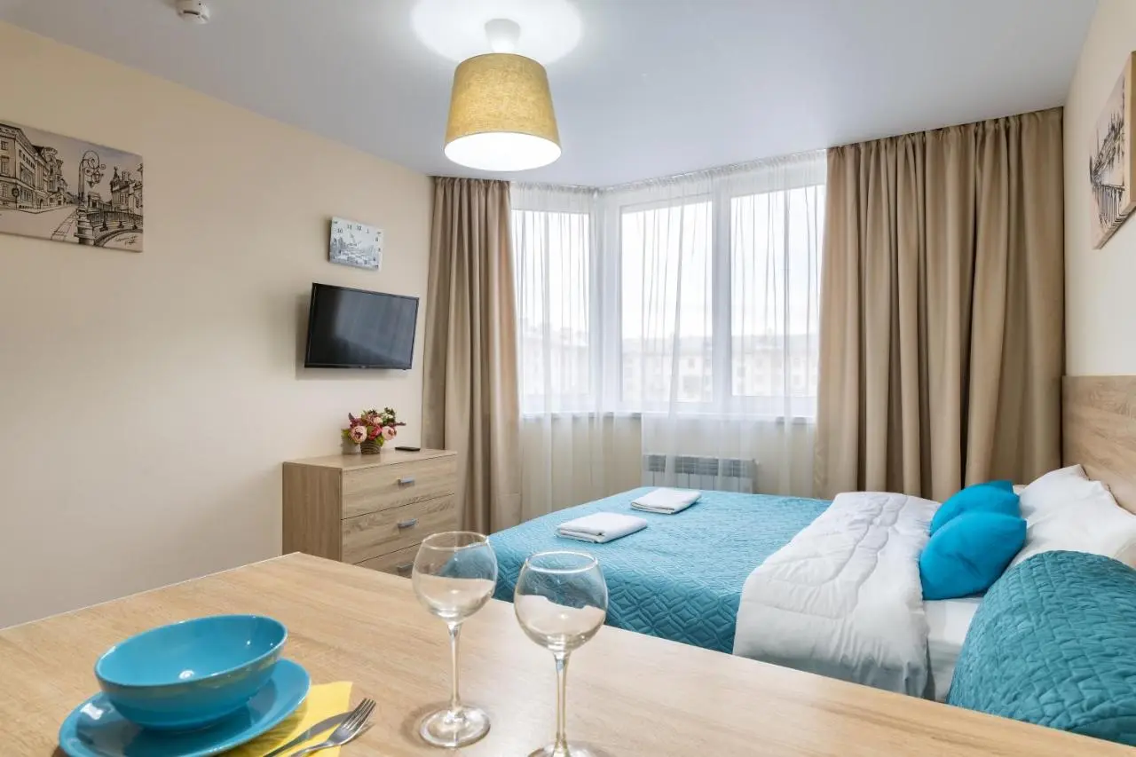 Санкт-Петербург: FlatHome24 апарт-отель на Швецова 8