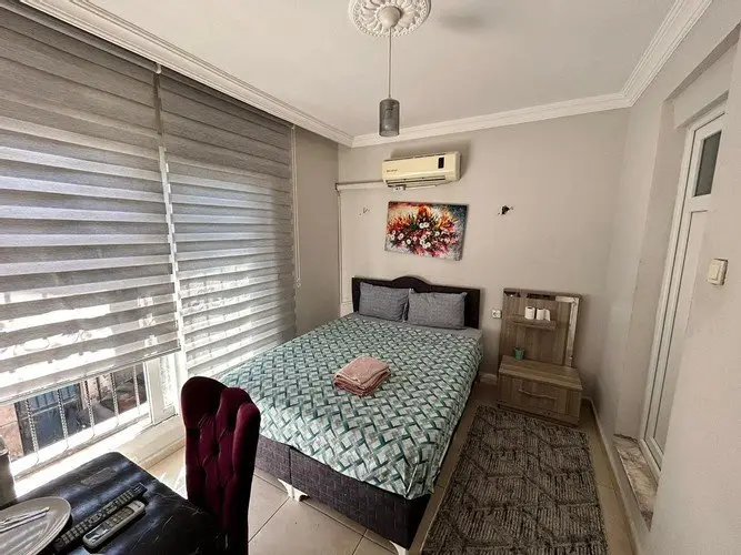 Измир: İzmir Çınar Apart