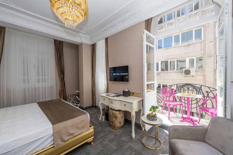 Moonlight Elegance Boutique Hotels — фото 1