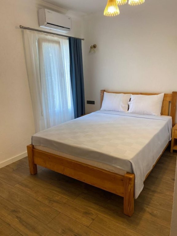 Чешме: Litri Otel