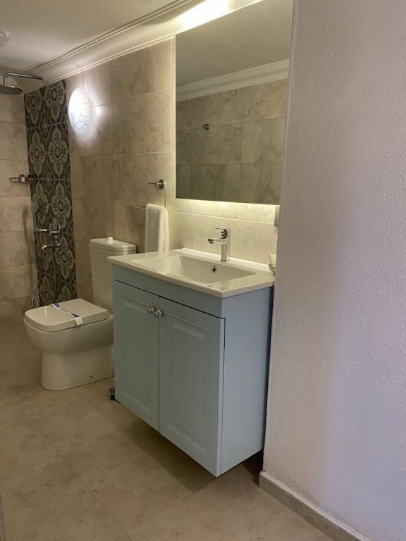 Чешме: Litri Otel