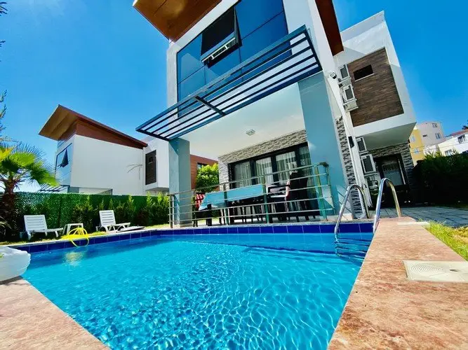 Кушадасы: Luxury Villa Tropicbird 9 Ozel Havuzlu