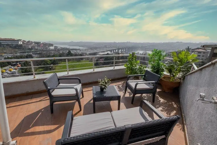Стамбул: Marvelous Central 3br/2ba Dblx W Terraceviews