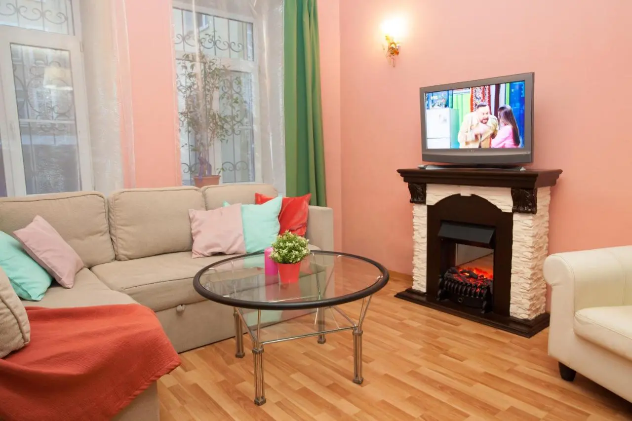 Санкт-Петербург: Apartment on Ispolkonskaya 8