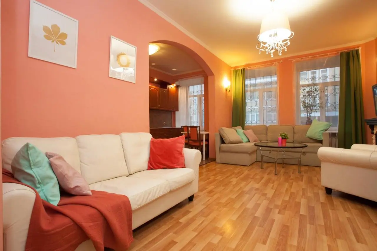 Санкт-Петербург: Apartment on Ispolkonskaya 8
