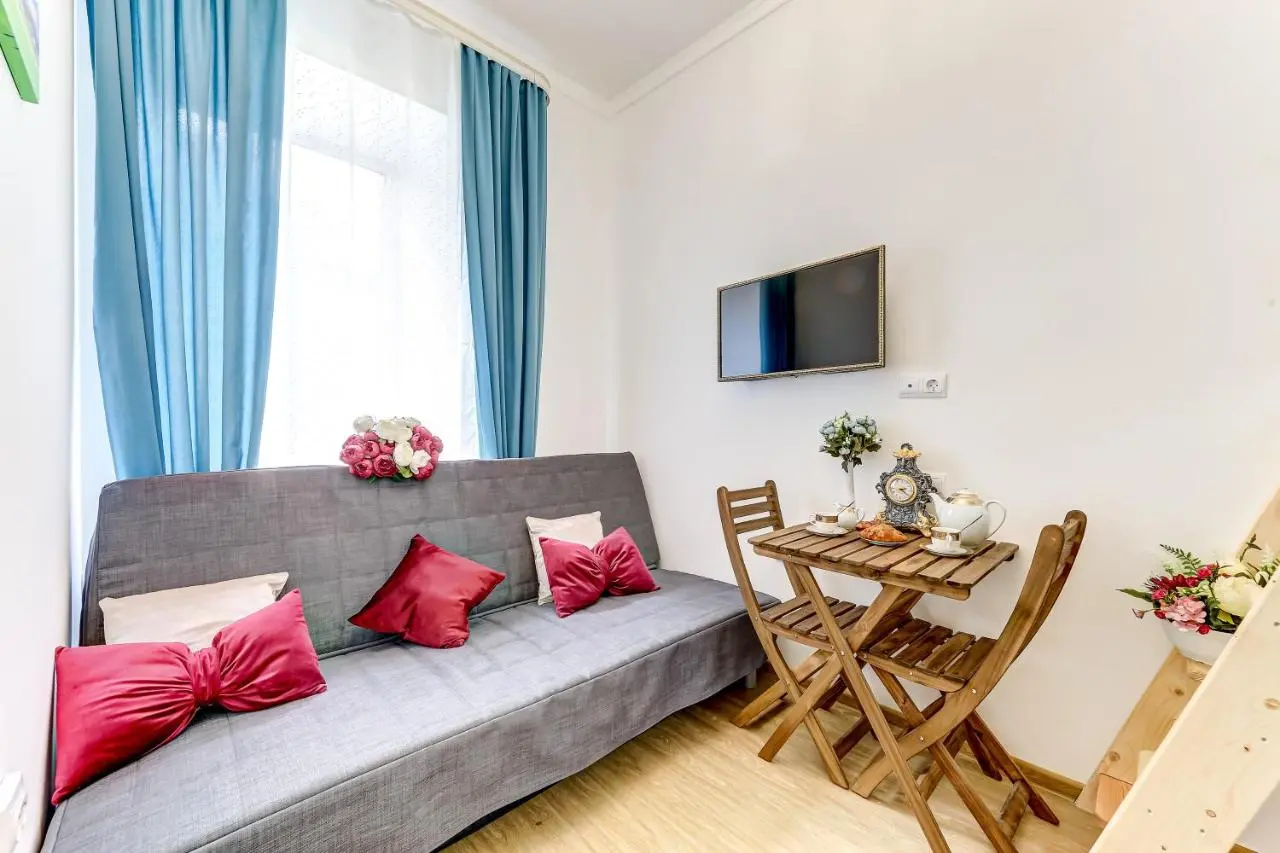 Санкт-Петербург: Travelto Liteyniy 31