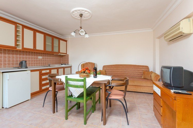 Ешилькёй: Myros Ortak Havuzlu Villa