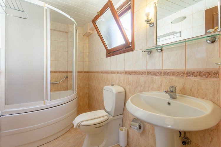 Ешилькёй: Arykandos Ortak Havuzlu Villa