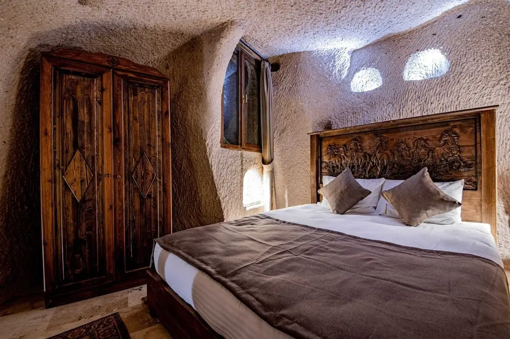 Учисар: Ages in Cappadocia