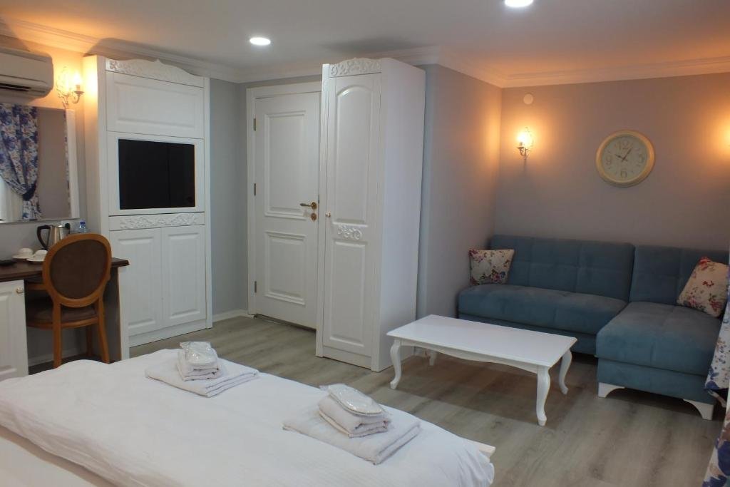 Йомра: Sahi̇l Buti̇k Hotel