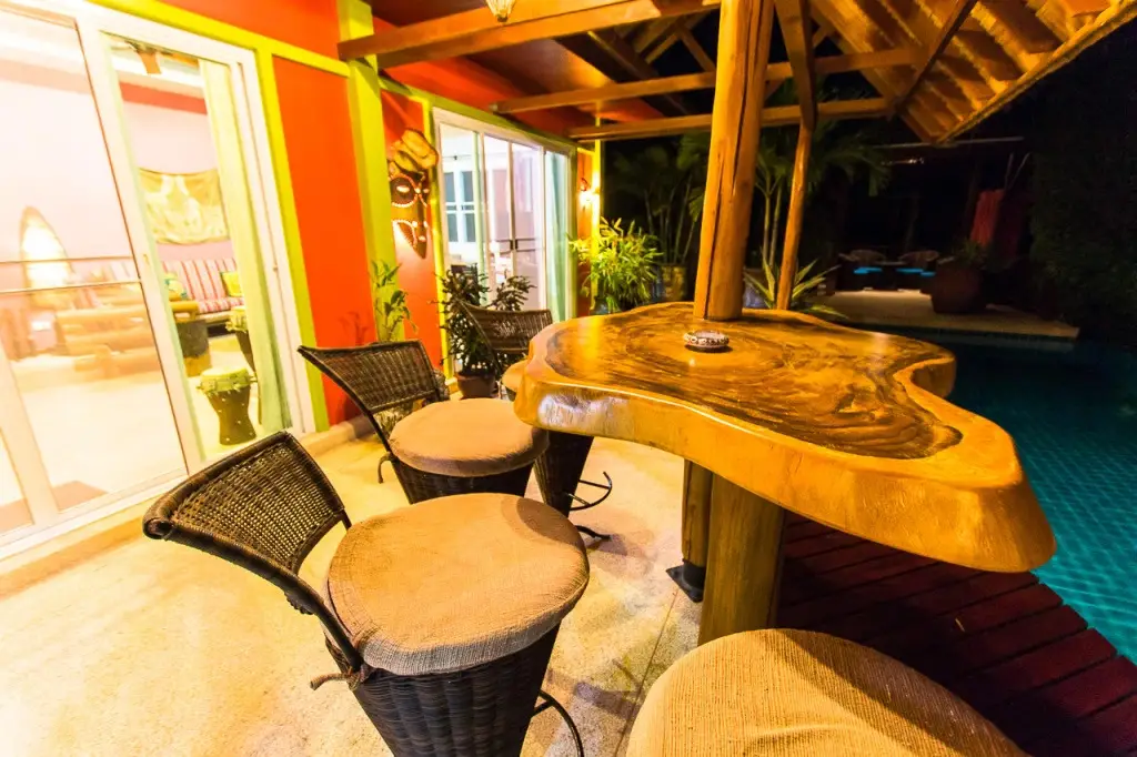Муанг: Chaba Pool Villa in Nai Harn