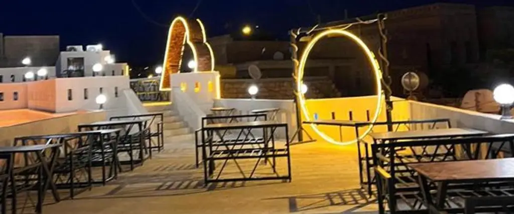 Мидьят: Kasriroj Otel