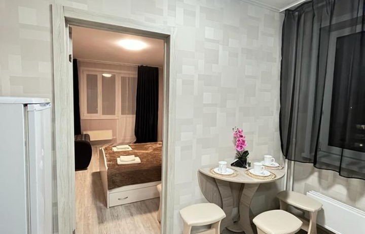 Красноярск: Карамзина 8 (Красноярск) 13 этаж