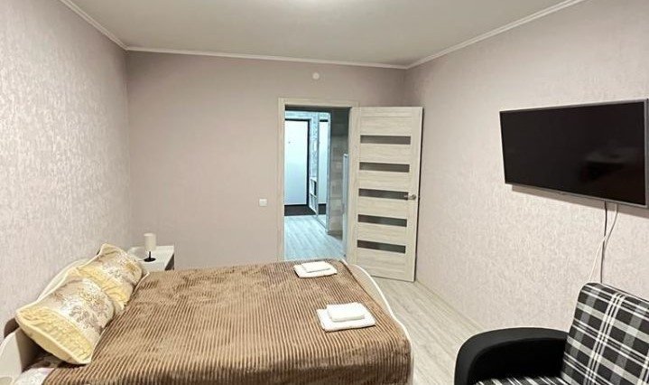 Красноярск: Карамзина 8 (Красноярск) 13 этаж