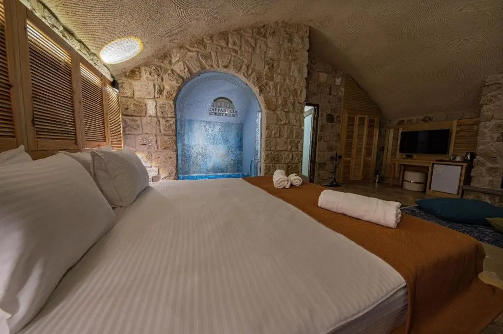 Ургуп: Cappadocia Hobbit House