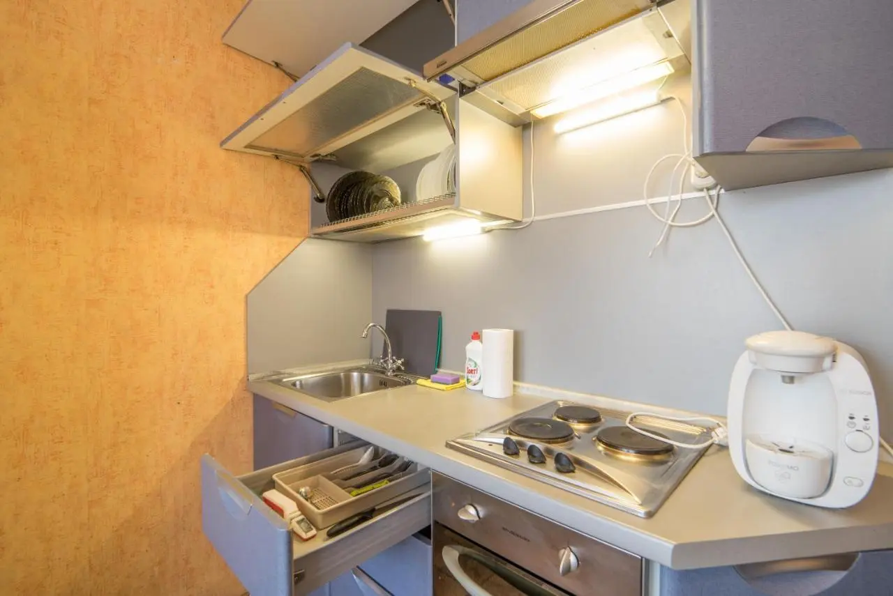 Санкт-Петербург: Hello Apartment Almazova and Doktrina