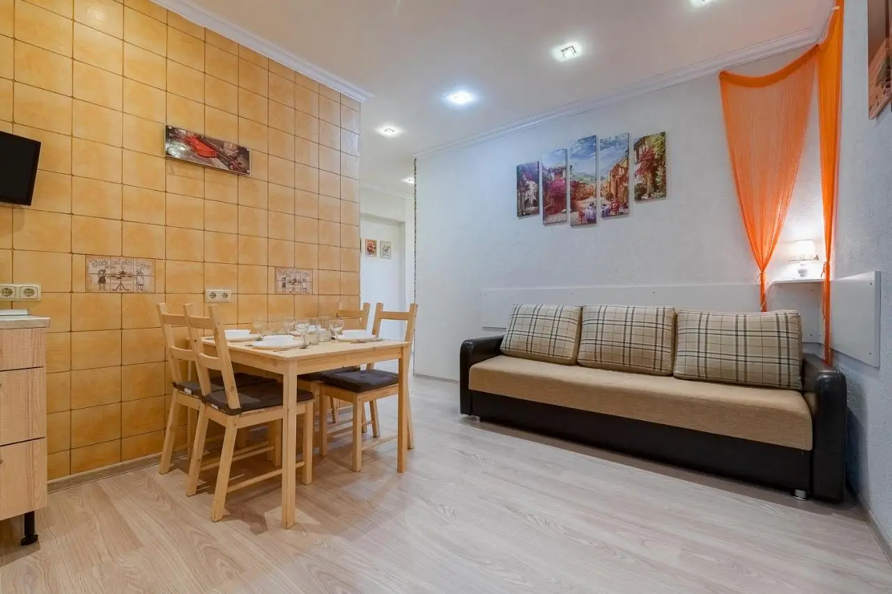 Воронеж: Apartment on Marata 8