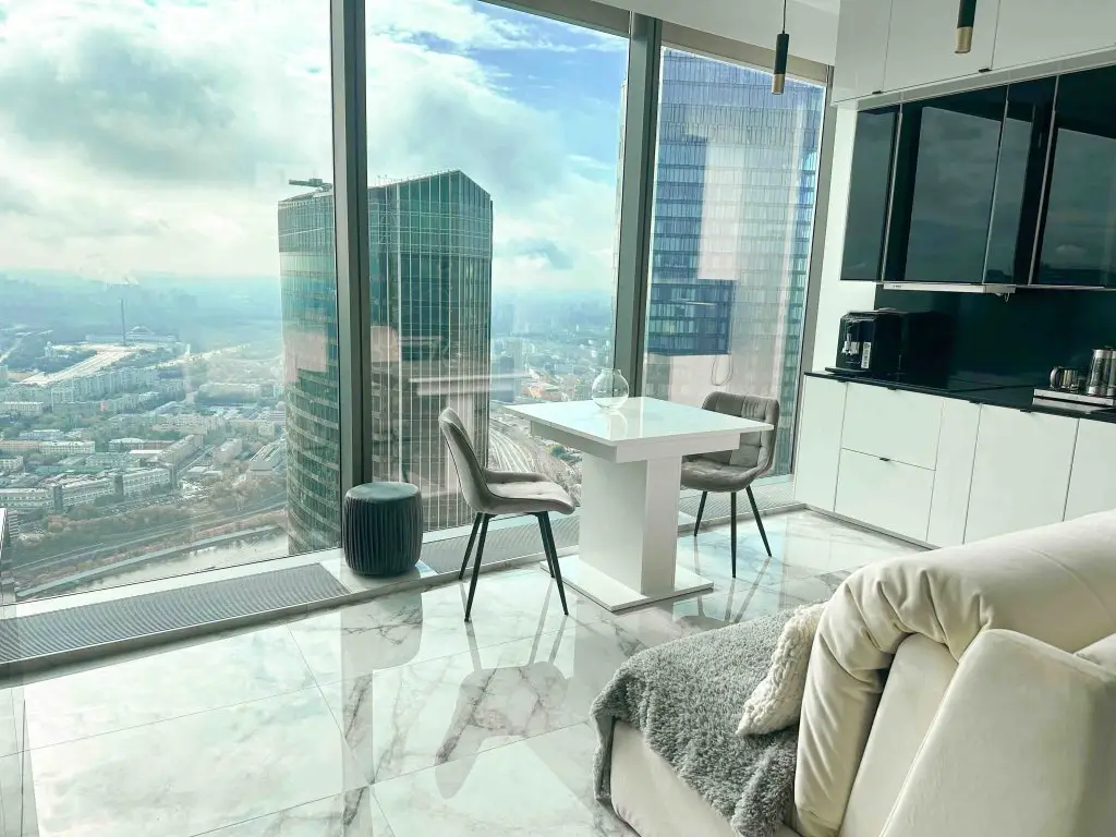 Москва: Апартаменты skyrent24 Москва сити 80 этаж Sky Level