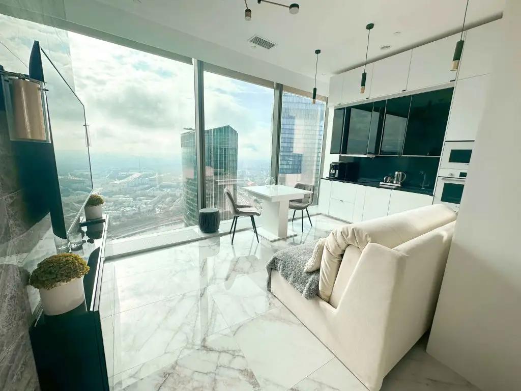 Москва: Апартаменты skyrent24 Москва сити 80 этаж Sky Level
