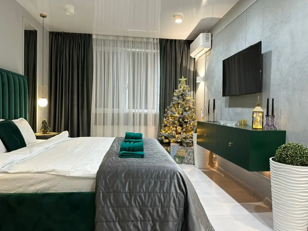 Калининград: Апартаменты класса люкс и красивым видом из окна "Emerald room"