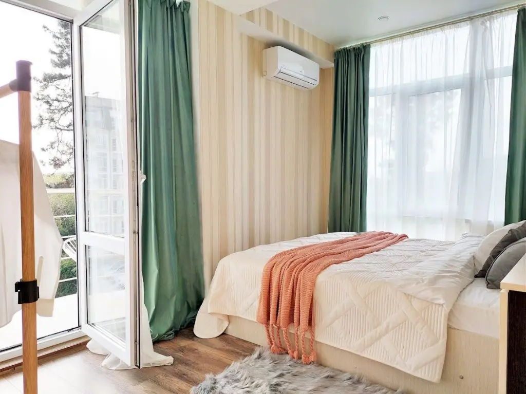 Сочи: ZhK Leto Deluxe Apartment