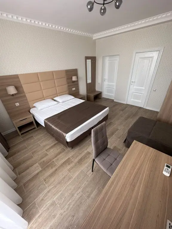 Лоо: Ani Loo Hotel