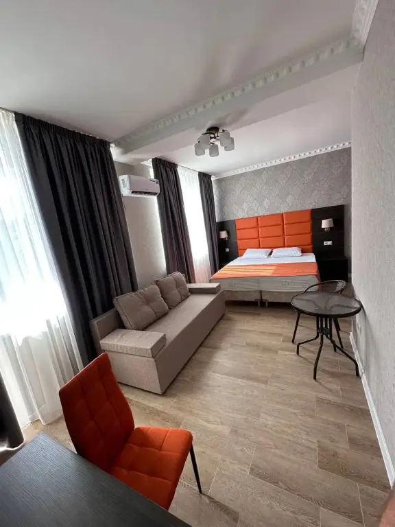 Лоо: Ani Loo Hotel
