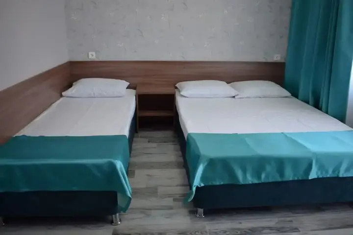 Лазаревское: Dobrynya