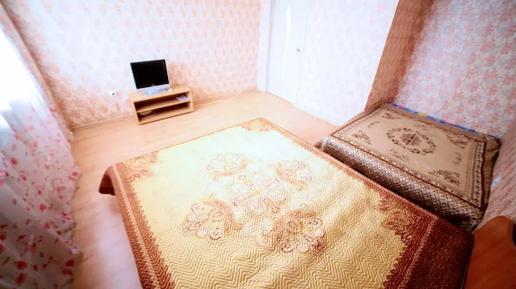 Уфа: Апартаменты Комсомольская 15 Колосс