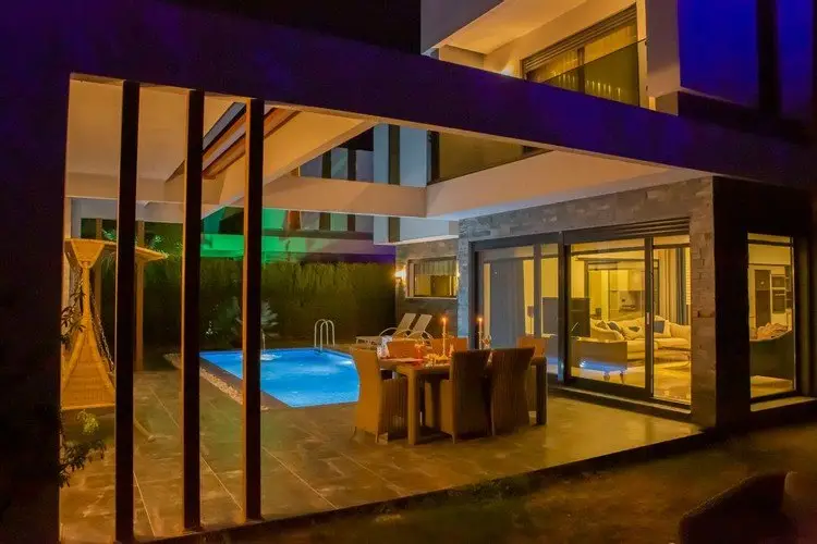 Согучак: Luxury Villa Swan 3 Ozel Havuzlu