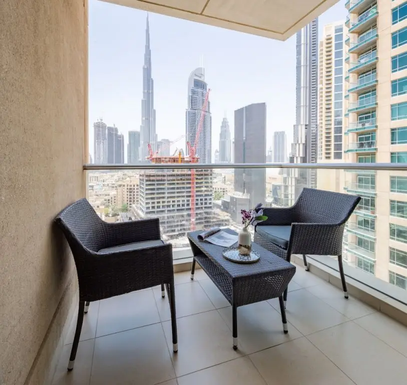 Дубай: Burj Views B