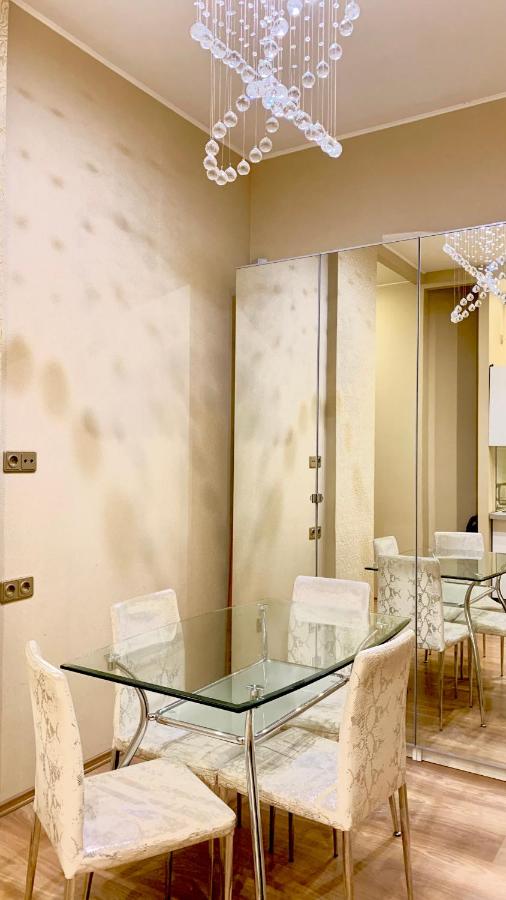Санкт-Петербург: Apartment v Shuvalovskih Vysotah