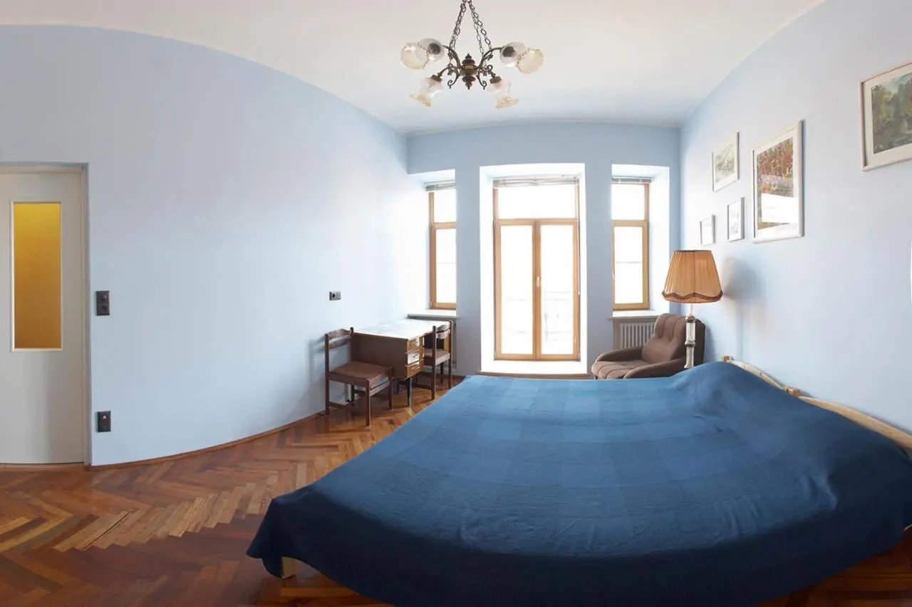 Санкт-Петербург: 2-room apartment Marata 45