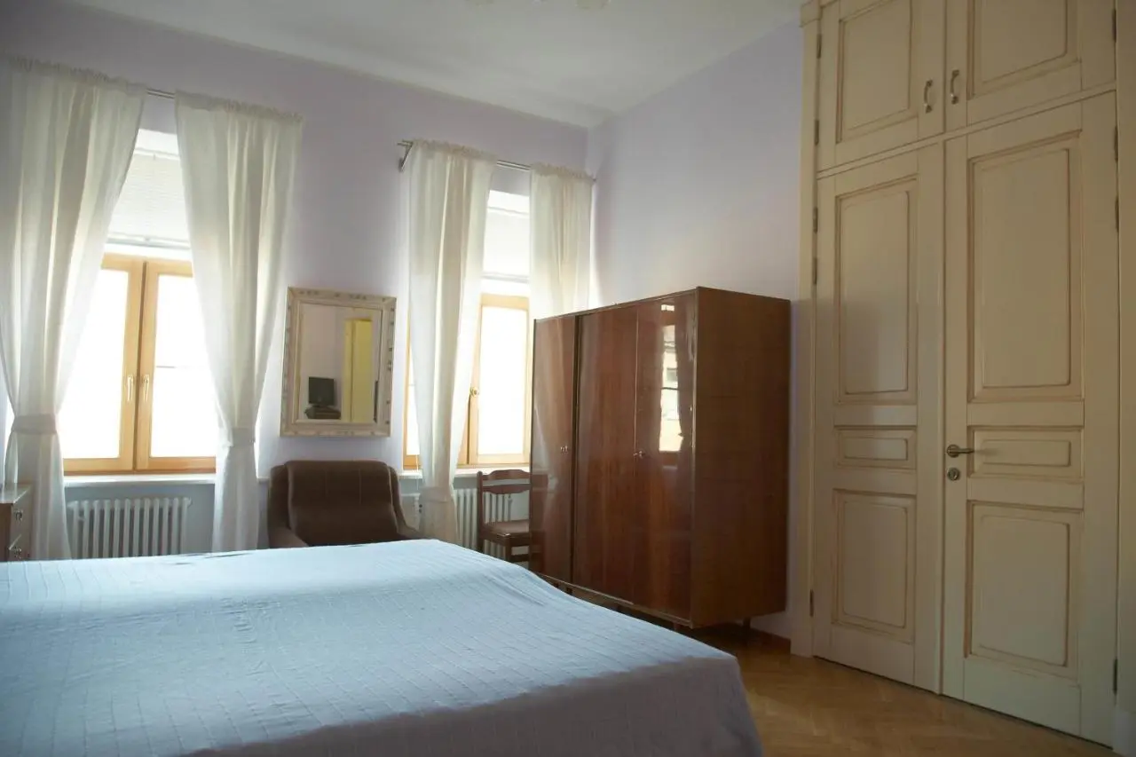 Санкт-Петербург: 2-room apartment Marata 45