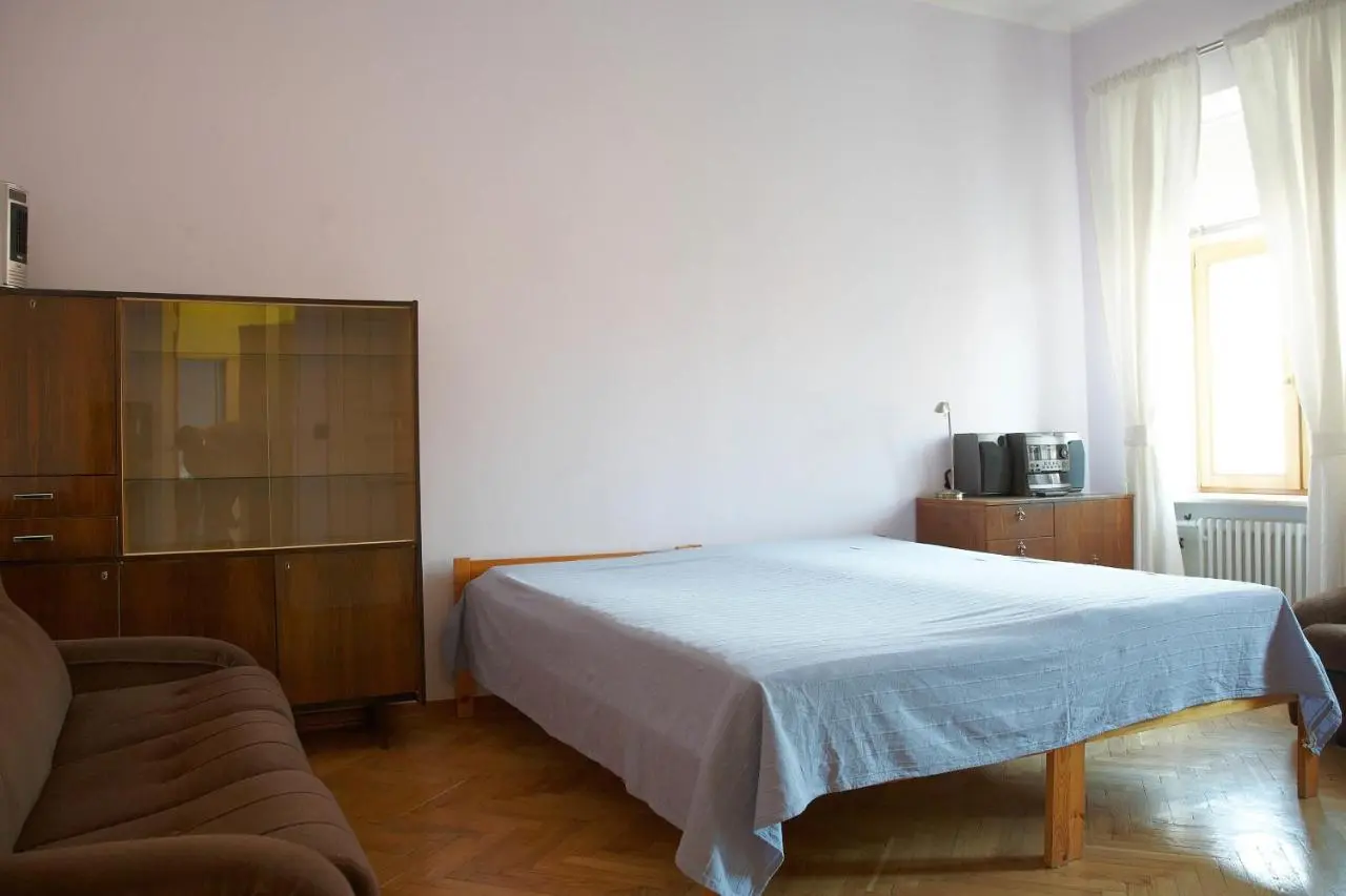 Санкт-Петербург: 2-room apartment Marata 45