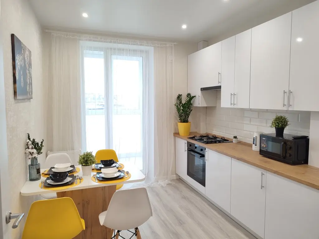 Калининград: KenigDeluxe na ulitse Artilleriyskaya 33A