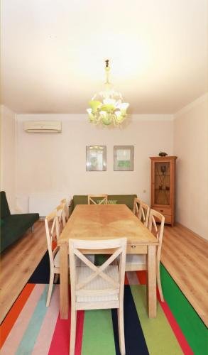 Тбилиси: Mixstyle Apartment Near Fabrika