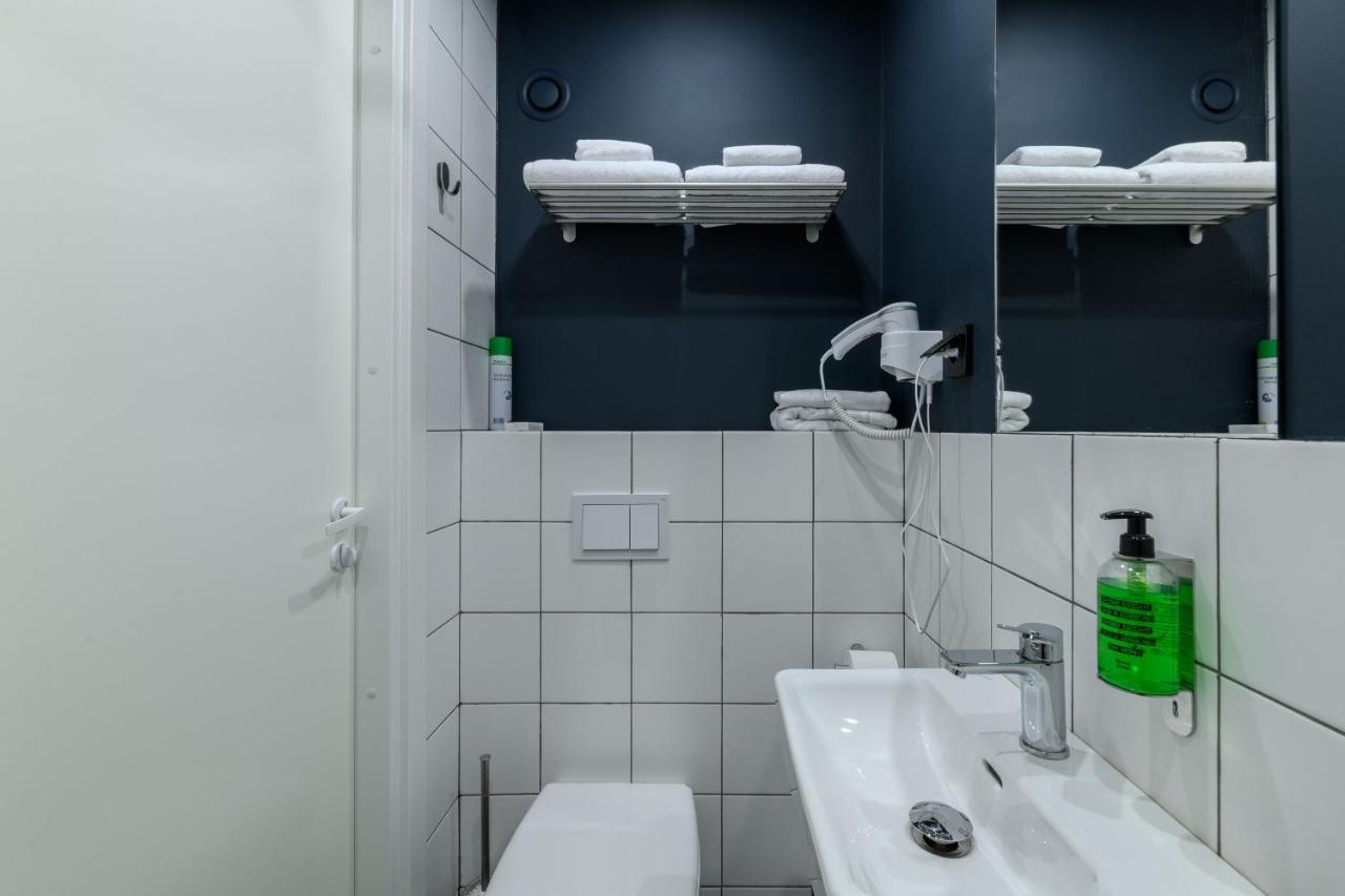 Санкт-Петербург: FlatHome24 Апарт-отель на Лесной