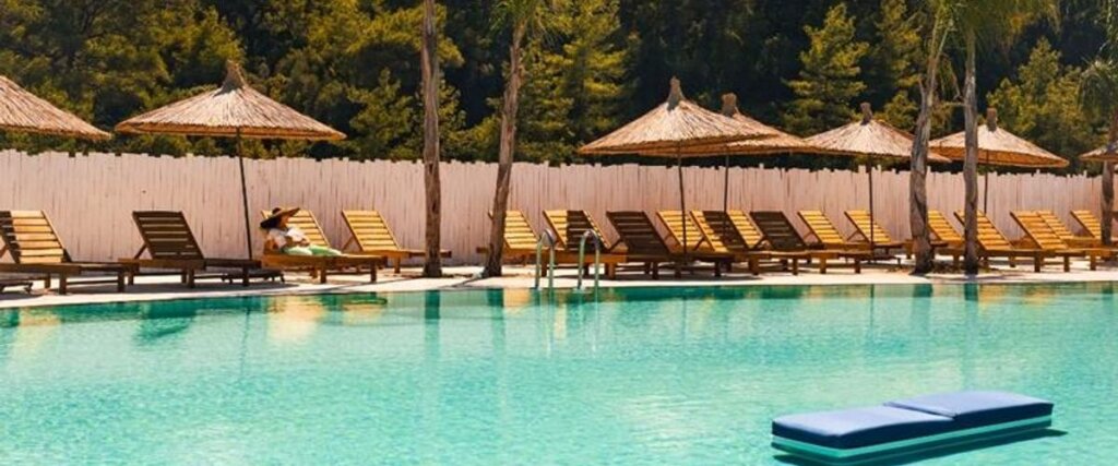 Sea Lake Hotels — фото 1