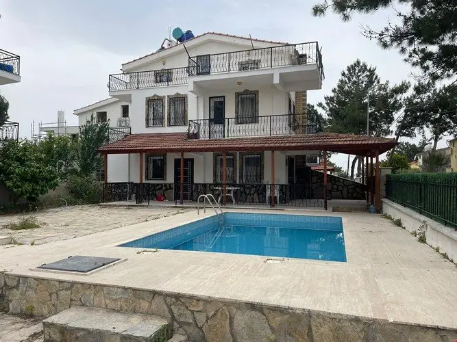Согучак: Gunluk Kiralik Ozel Havuzlu Ultra Luks Villa