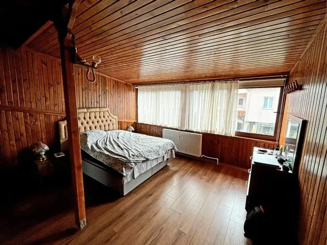 Увезпинар: Karanfil Sk. Apartment