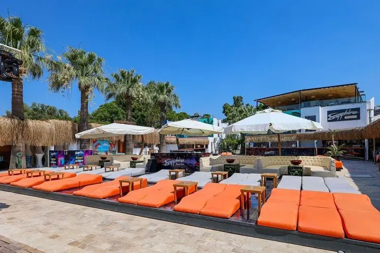 Sapphire Beach Hotel — фото 1