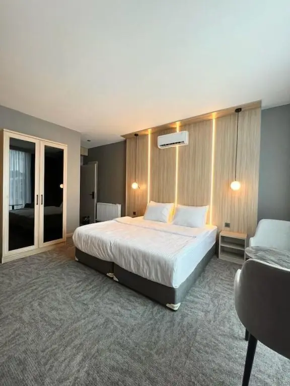 Арнавуткёй: Royal Mass Airport Business Hotel