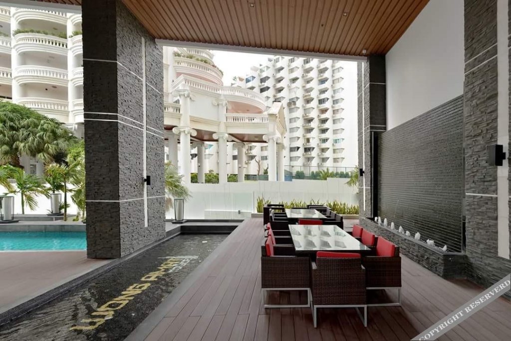 Wong Amat Tower Condominium — фото 1