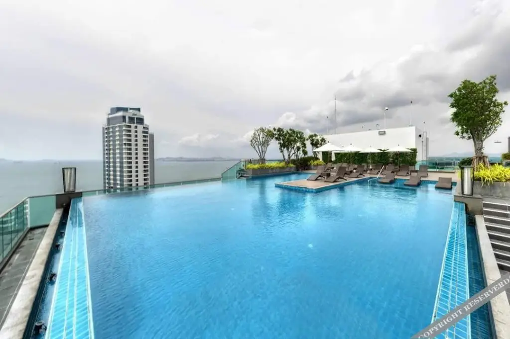 Паттайя: Wong Amat Tower Condominium