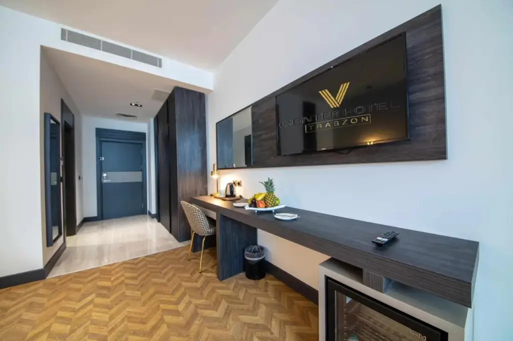 Трабзон: V Center Hotel