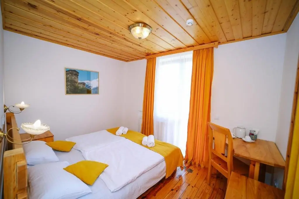 Степанцминда: Alpenhaus Hotel Kazbegi