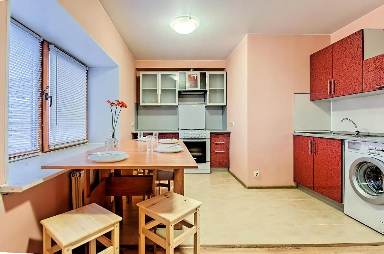 Санкт-Петербург: FlatHome24 на Фермском 32
